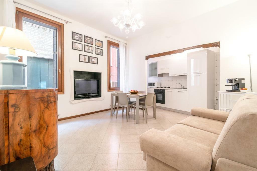 Casa Delle Botteghe Appartement Venetië Buitenkant foto
